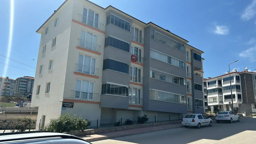 KARADAŞ GÜNDOĞAN APARTMANI